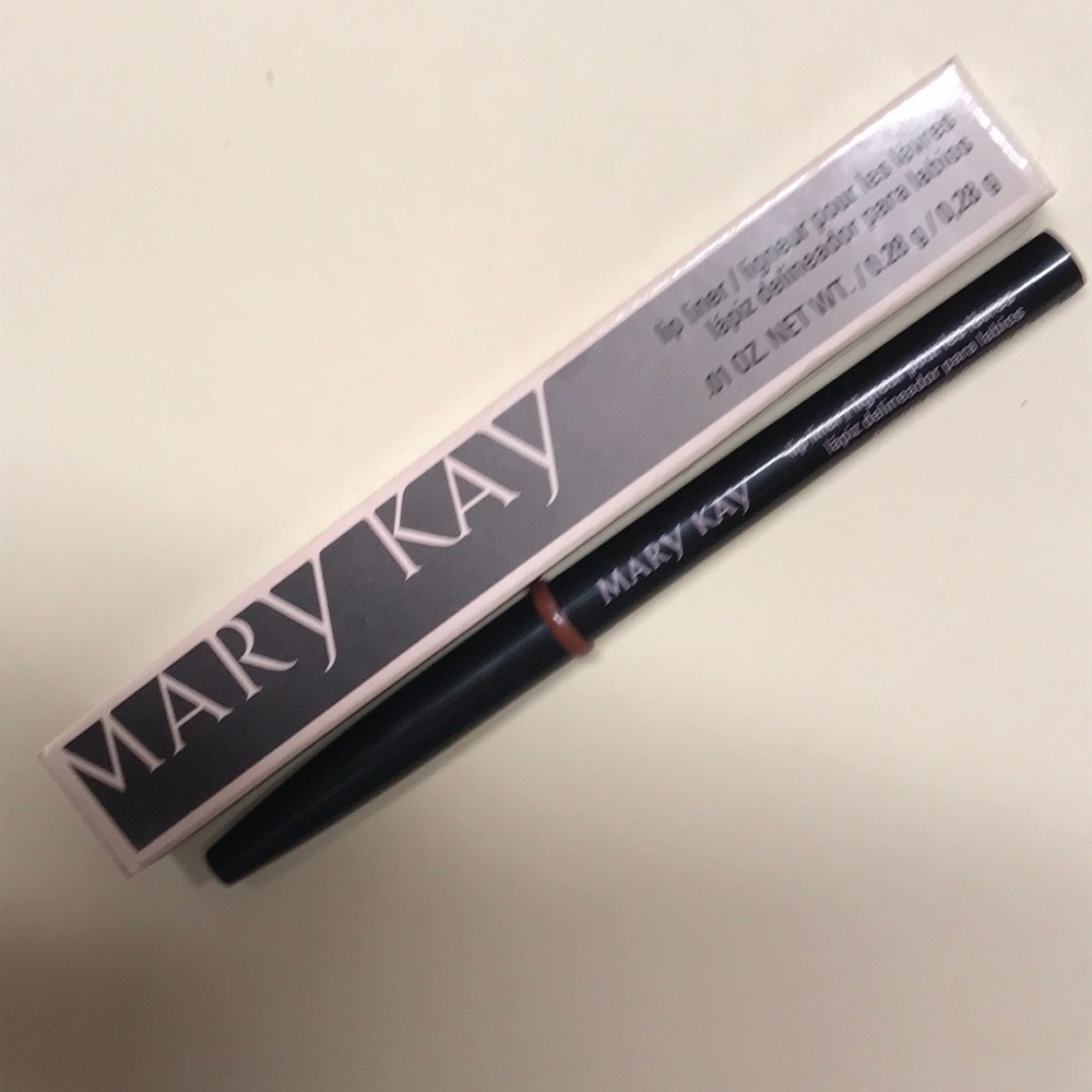 Mary Kay chocolate lip liner